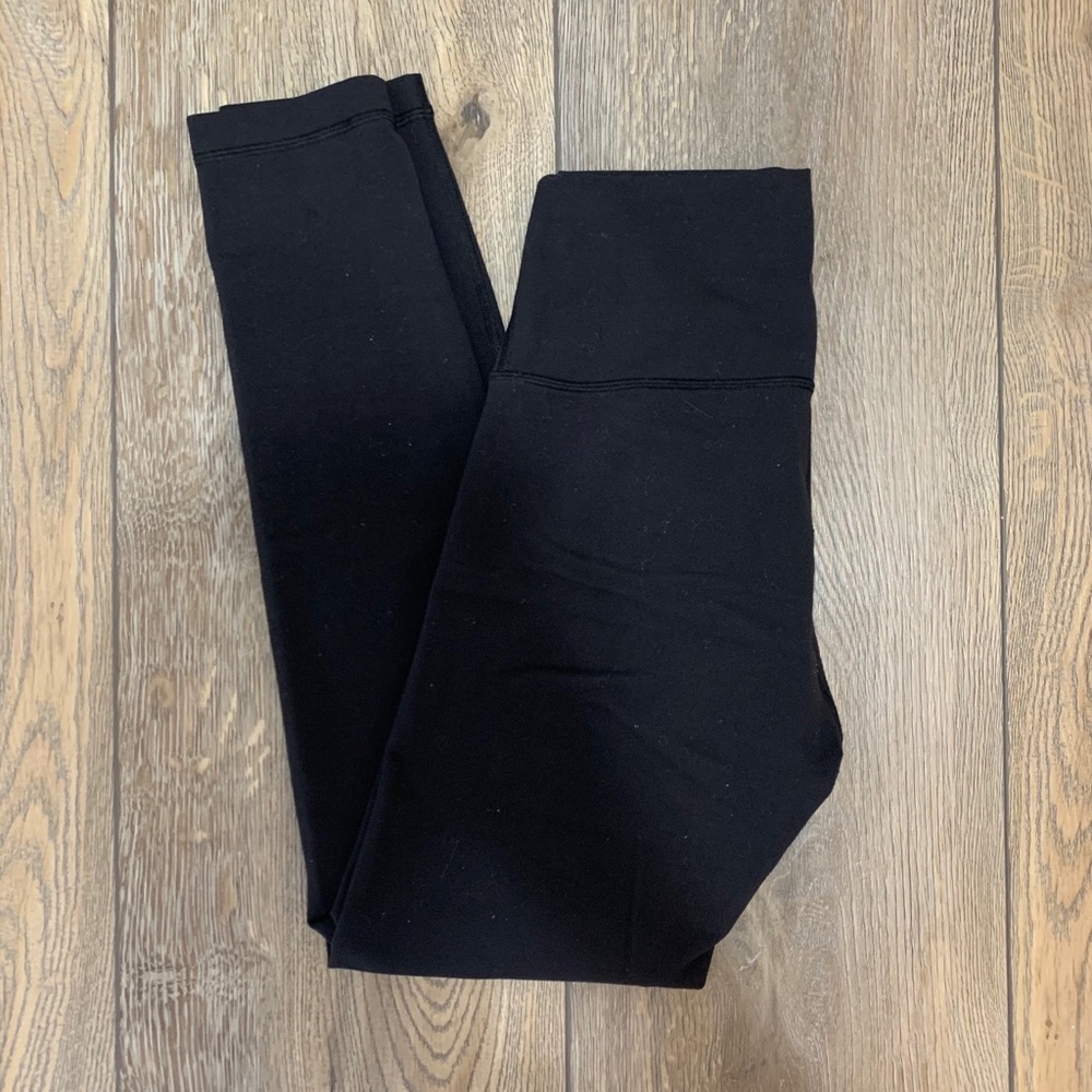 Lululemon Wonder Under - Black - Size 4 - image 1